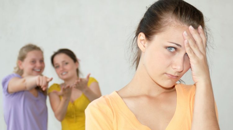 悪口を言われないために注意する、人間関係を維持する5つの秘訣